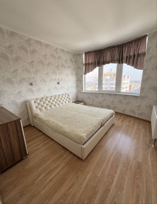 Квартира 110,7 м2 за 90000$
