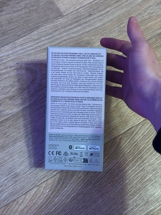 Ray-Ban Meta Wayfarer Shiny Black G15 Green Lenses