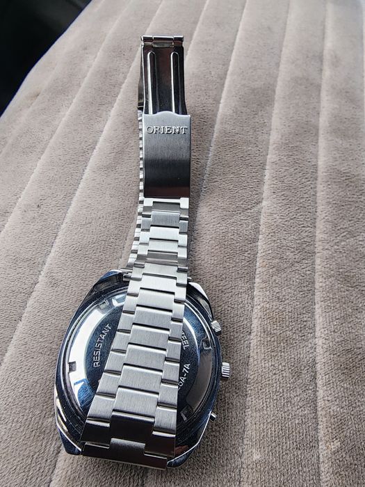 Продам легендарные часы Ориент коледж