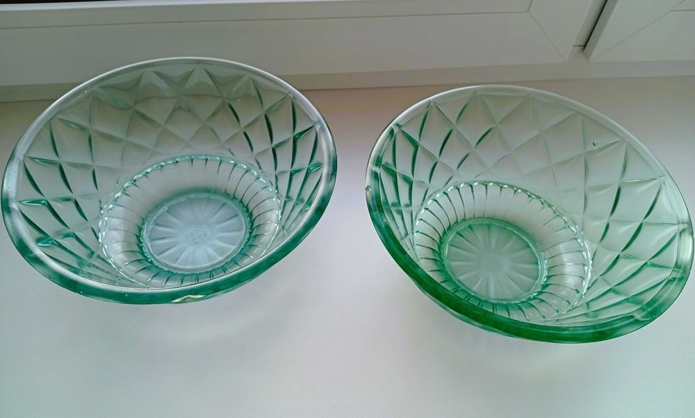 Комплект з двох скляних ваз