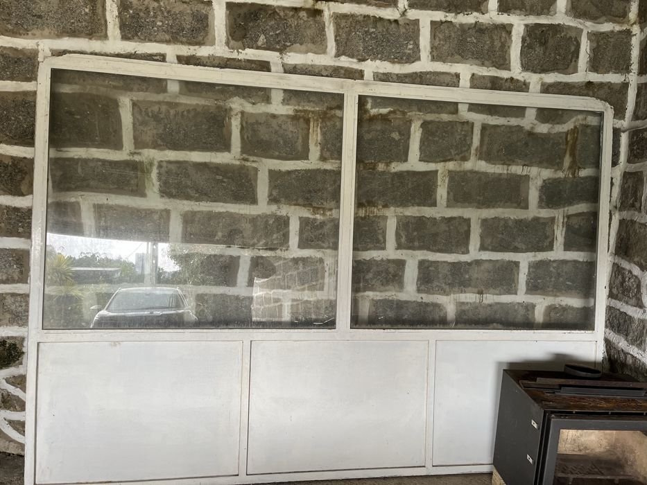 Vitrine em vidro e alumínio 2/2.90m - recolha em mão