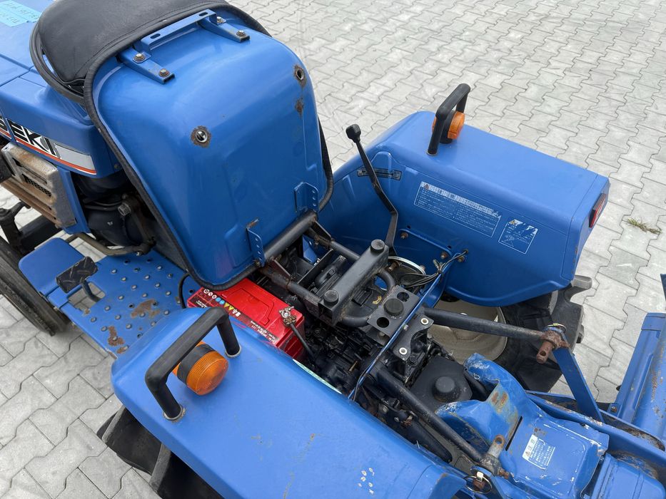 Японський трактор Iseki TU1600