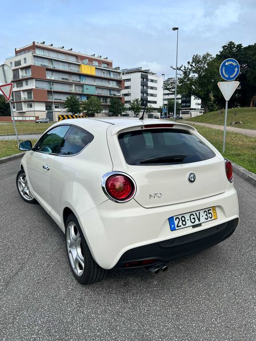 Alfa Romeo Mito 1.4 T-Jet 155 cv