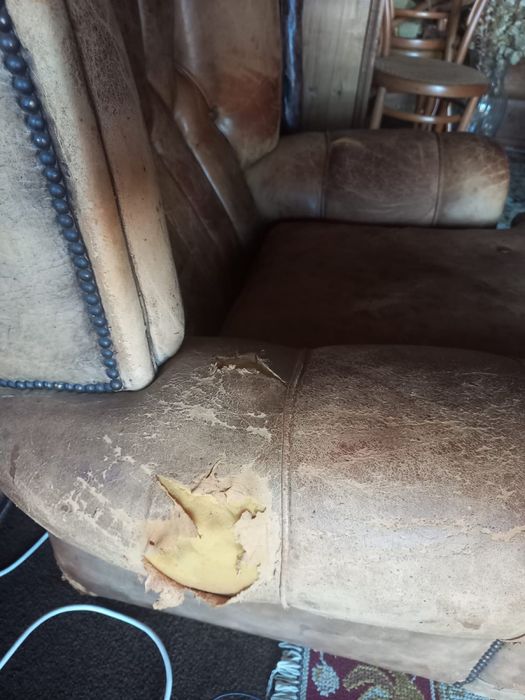 Sofàs individuais em pele (2)