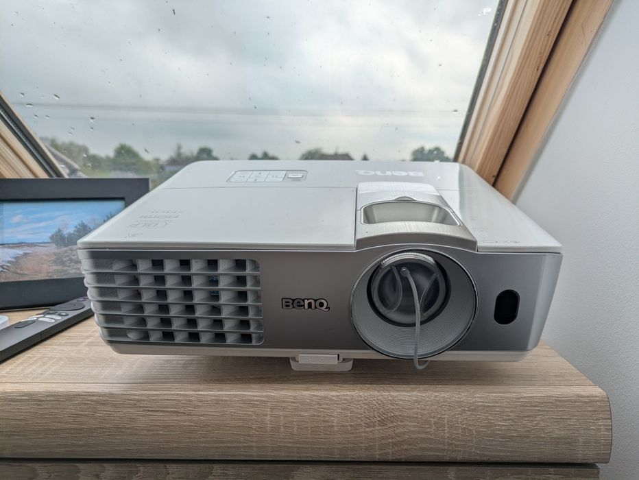 Projektor BenQ W1070 nowa lampa