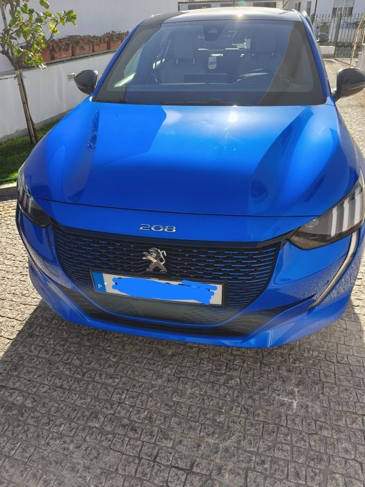 Peujeot E-208 GT