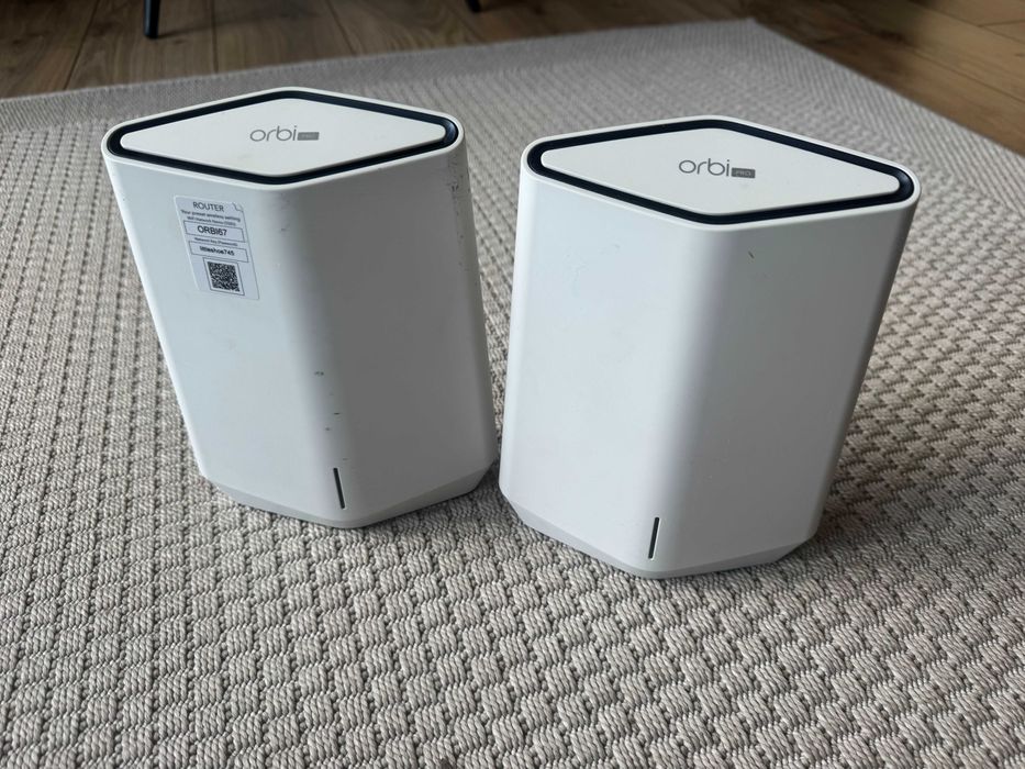 Router + Satelita Netgear ORBI PRO SXR50 + SXS50 802.11ax (Wi-Fi 6)
