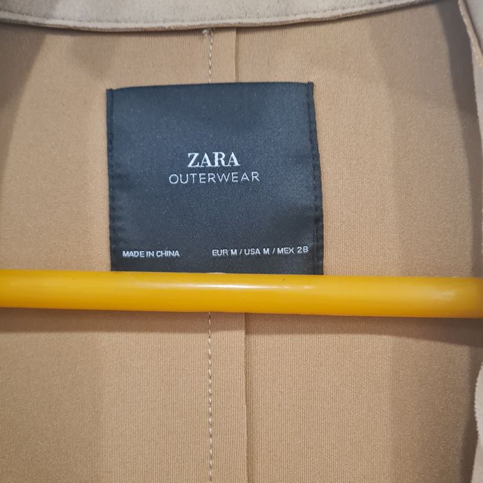 Жіночий тренч ZARA
