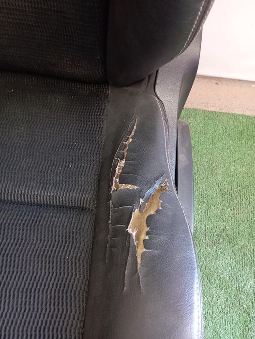 Bancos Frontais e Traseiros Peugeot 207 SW 2008