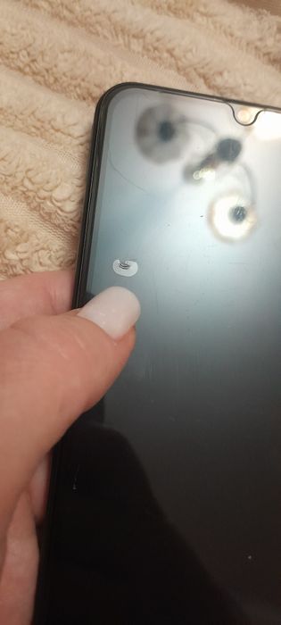 Продам телефон SamsunhA30s