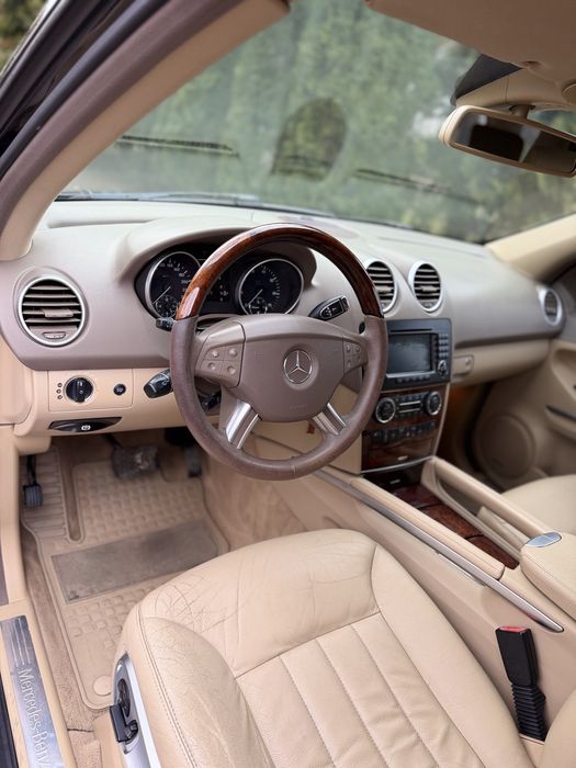 Мерседес МЛ 500, ( 5.0 бенз,220 тис пробіг) ідеальний стан!