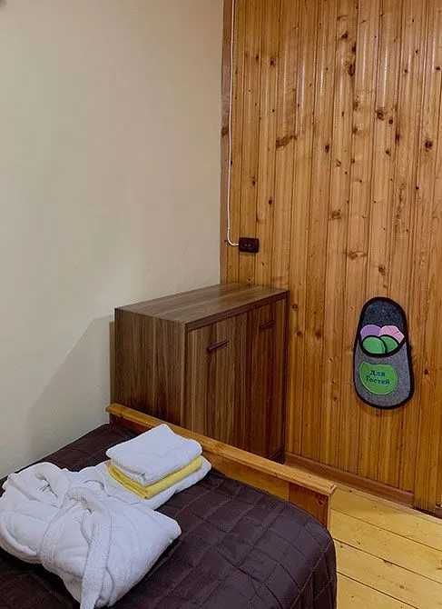 Котедж на 8 осіб з басейном. Сколе