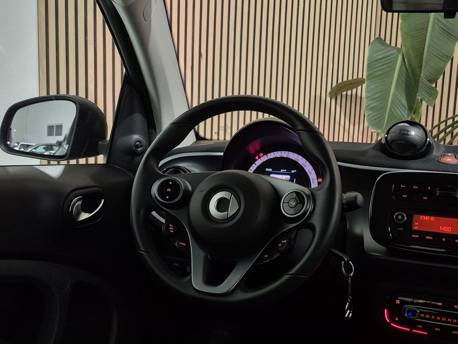 Smart Fortwo - 20.000KM - AUTOMÁTICO | GARANTIA | NACIONAL - 2019