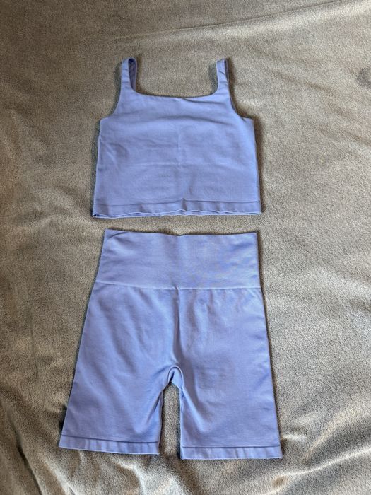 Комплект жіночий спортивний OYSHO (шорти та топ)