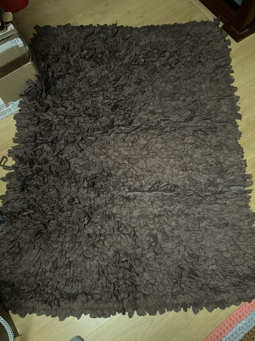 Tapete castanho