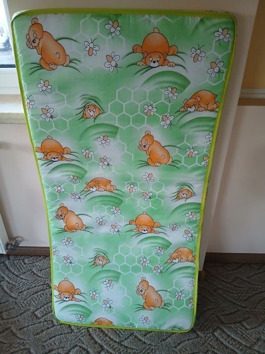 Продам дитячий матрас 60 на 120