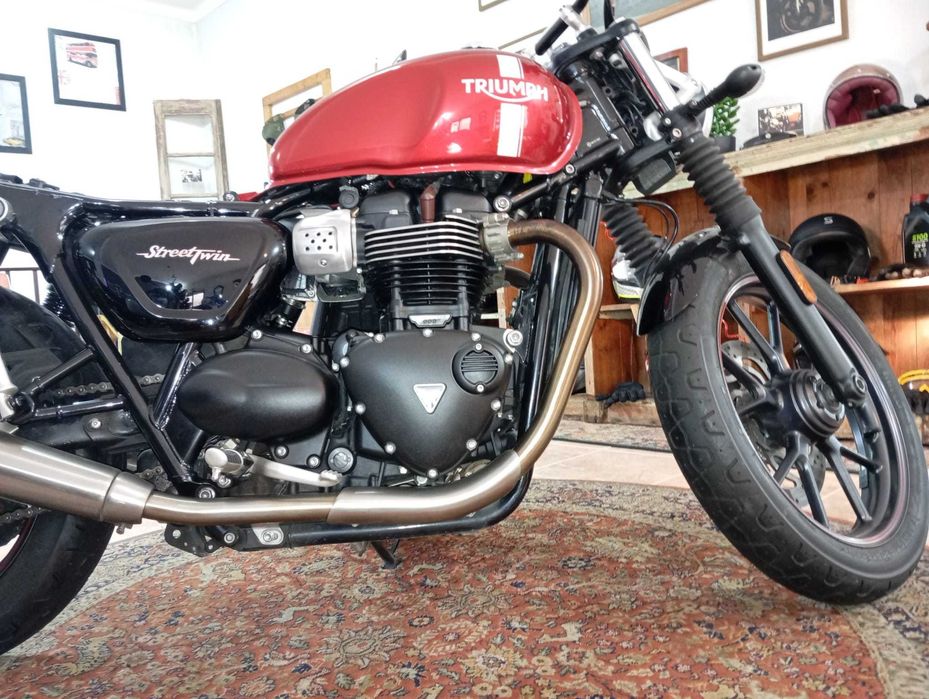 Triumph Bonneville  - Street Twin