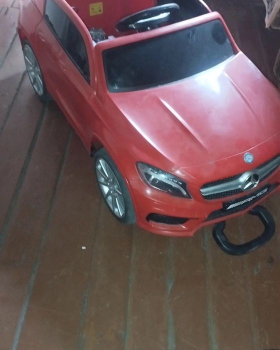 Продам детскую машинку