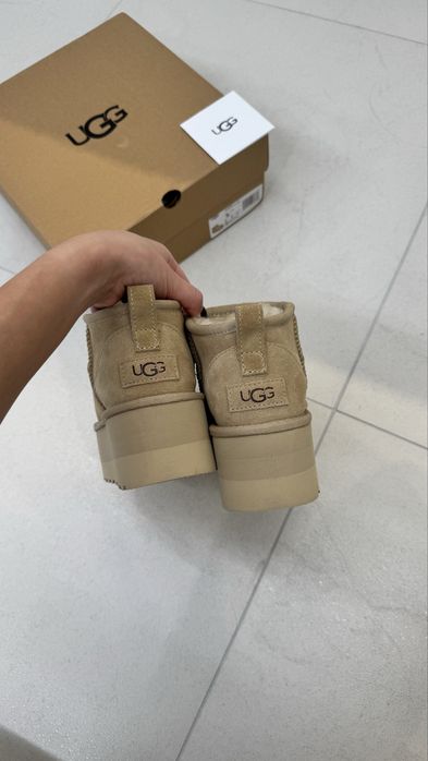 Нові Угги 36 розмір