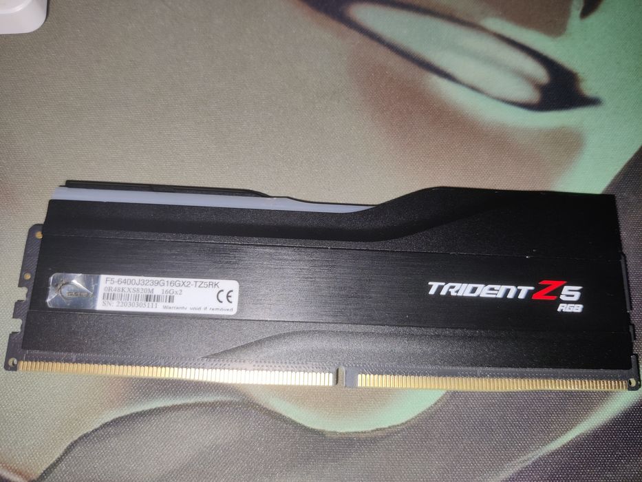 Озу 16gb ddr5 6000mhz XPG Trident Z RGB
