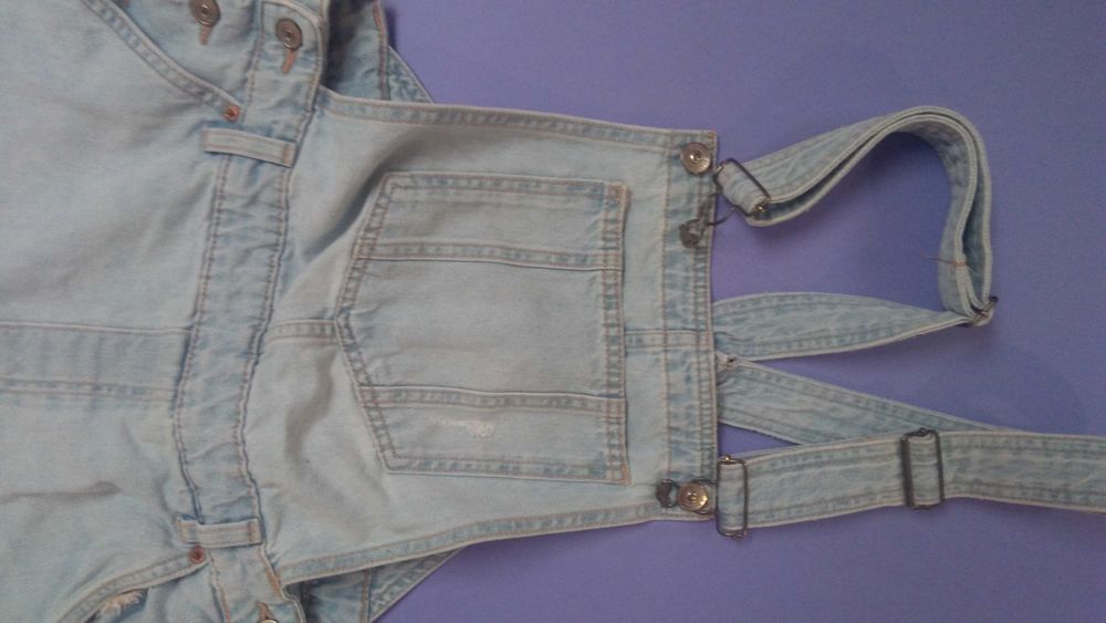 Krótkie spodenki, ogrodniczki jeansowe H&M rozmiar 38 rozdarcia