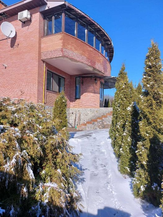 продам будинок пгт Високий