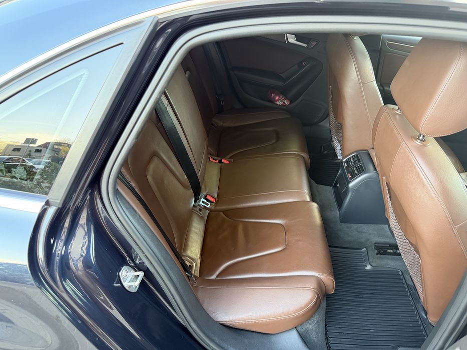 Продам Audi A4 B8