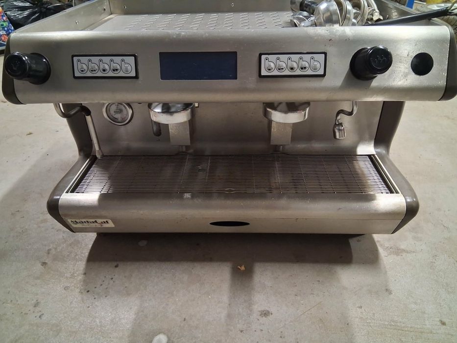 Sprzedam ekspres do kawy marki MadaCaf
Profess