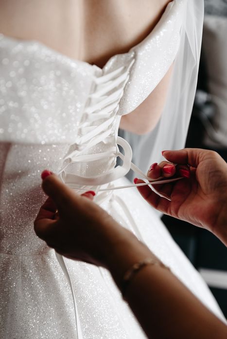 Свадебное платье с блёстками блестящее айвори со шлейфом пышное