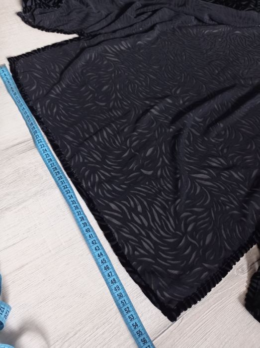 Prześwitująca koszula