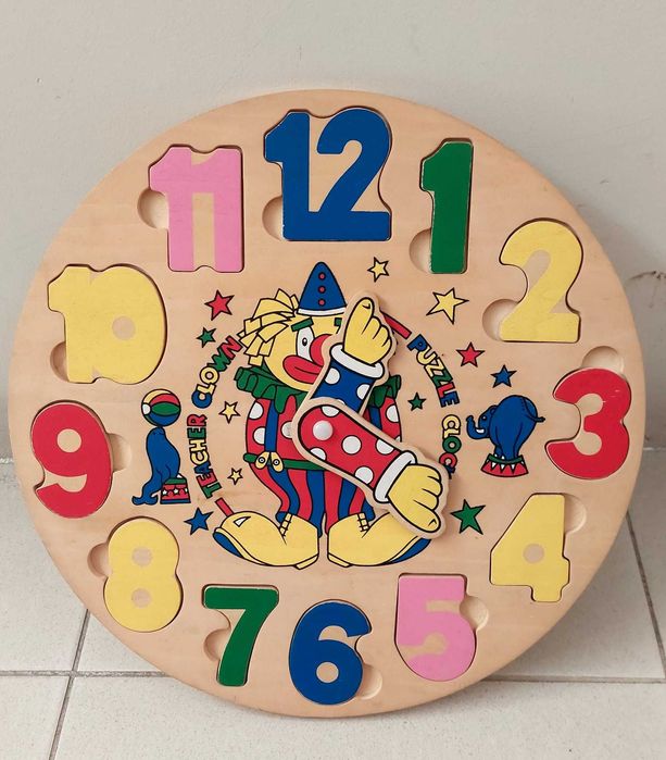 Brinquedos Didáticos de madeira