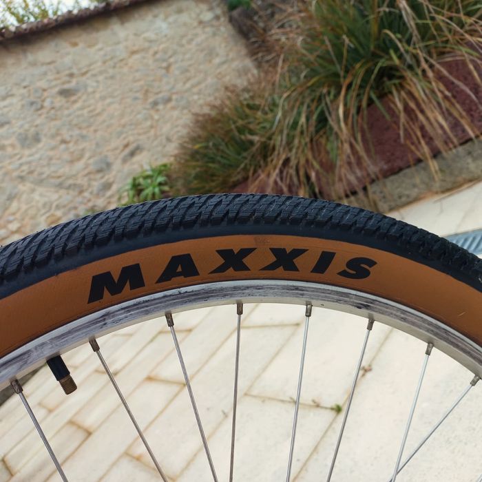 Bicicleta GT Outpost