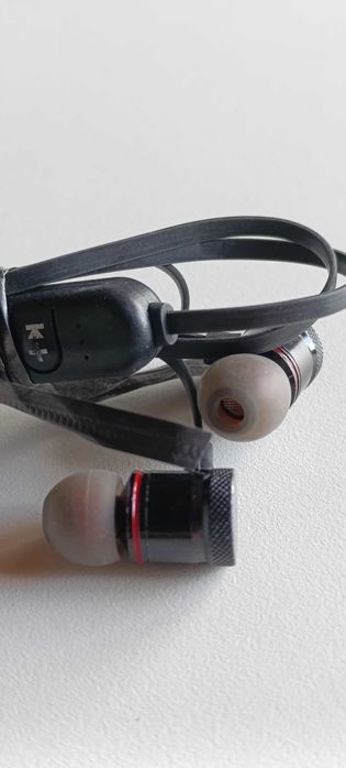 Słuchawki z pilotem Bluetooth + zielony kabel micro USB 1,5 m