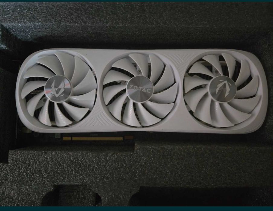 Відеокарта Zotac PCI-Ex GeForce RTX 4080 SUPER TRINITY OC