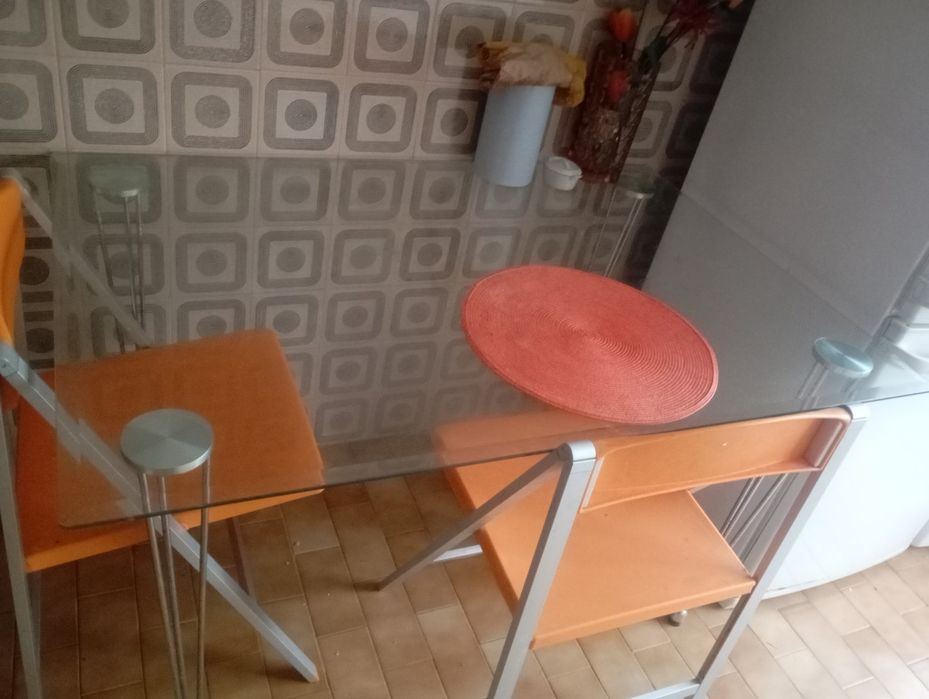Mesa de cozinha vidro