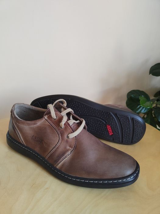 Półbuty męskie sznurowane r. 44