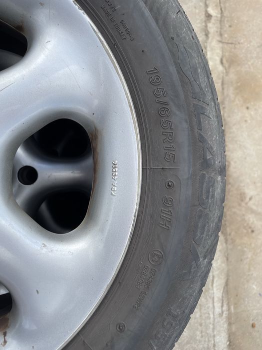 Комплект резини з дисками Mersedes 195/65 R15