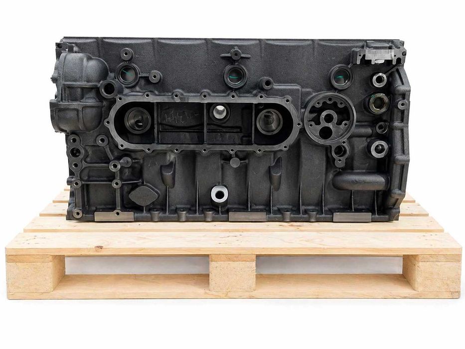 Blok silnika FPT Iveco Case New Holland Cursor 9 Nowy Blok