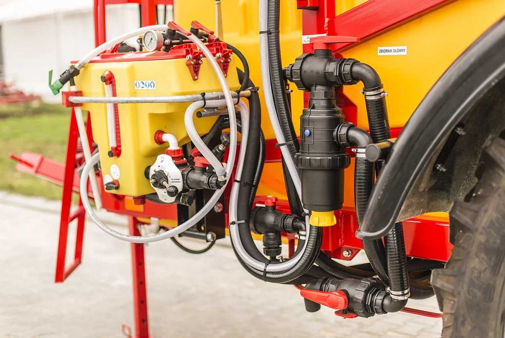 Opryskiwacz PROTON 3000l/18m, hydrauliczny, Woprol
