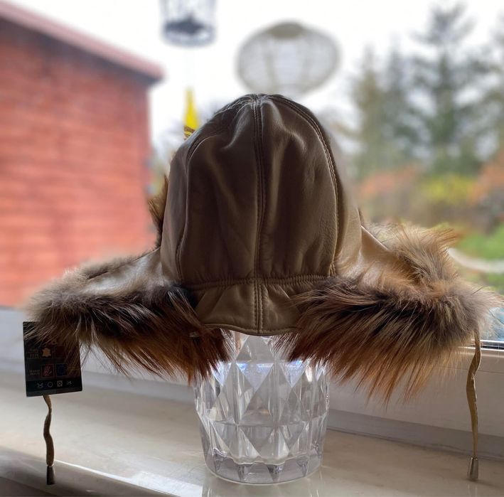 Czapka uszatka, skora i naturalne futro