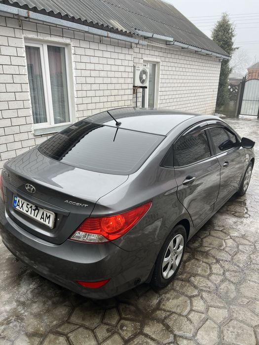 Хюндай Акцент в отличном состоянии