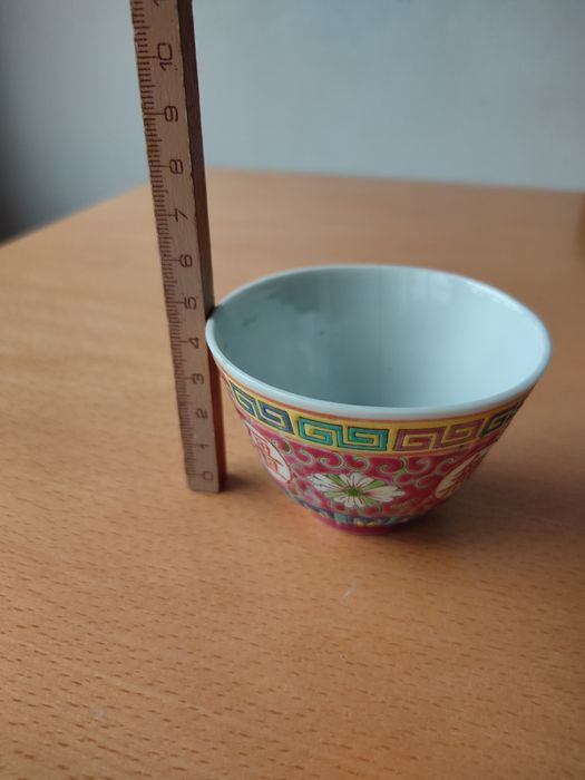 Conjunto de peças em cerâmica chinesa.