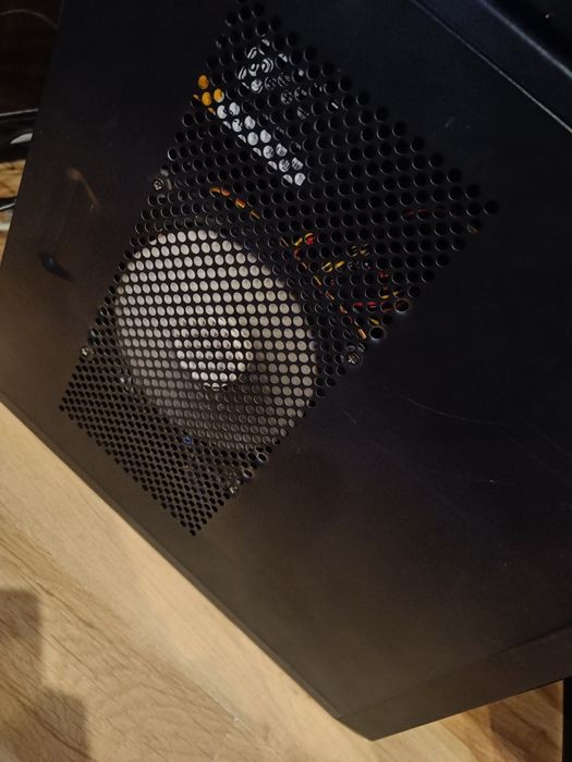 Komputer do gier e-sportowych / nauki / internetu – i5, GTX, SSD