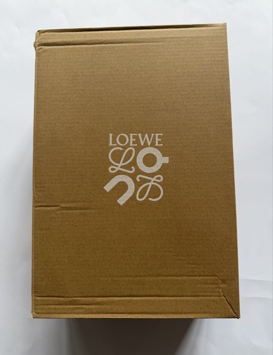 On  Running cloud x Loewe сірі