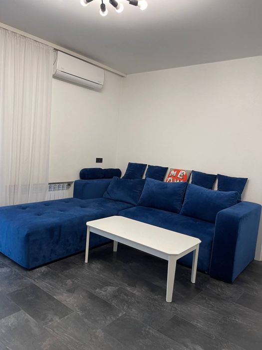 Продам 3 кімнатну квартиру Карачуни . Є- відновленя .