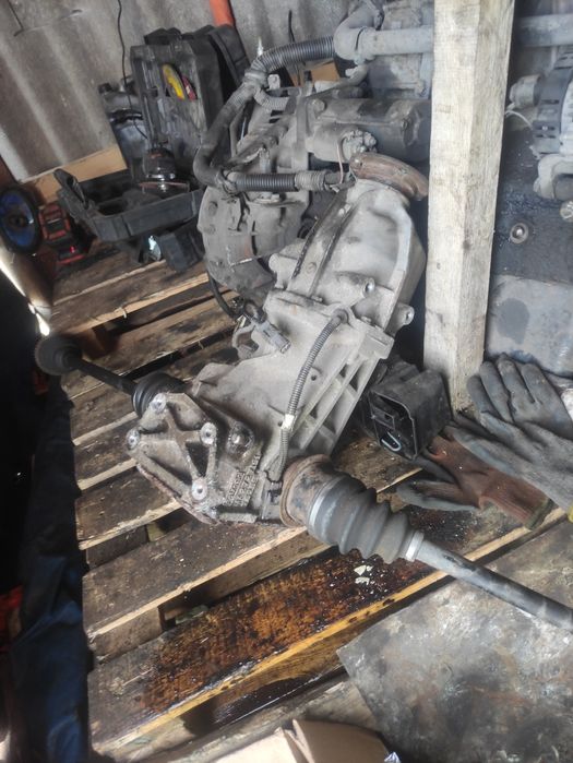 Редуктор заднього моста Mazda CX-7 2.3 2727151T525E балка мазда сх7