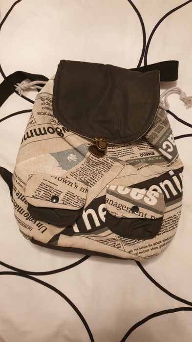 Mochila Handmade forrada c/ bolsas