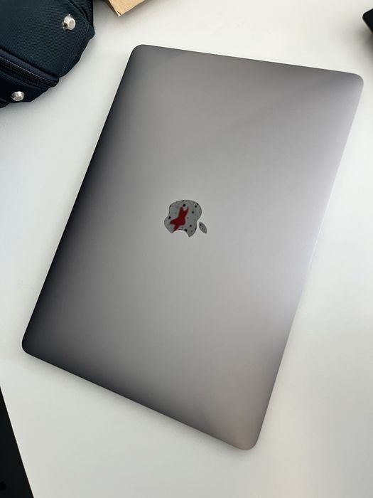 MacBook Pro MacOs Tahoe