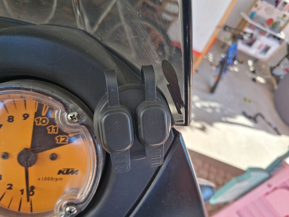 KTM 990 Adventure bom estado.