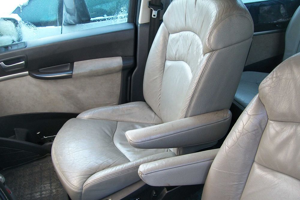 Fotele skórzane kapitańskie elektryczne obrotowe + tylne + boczki